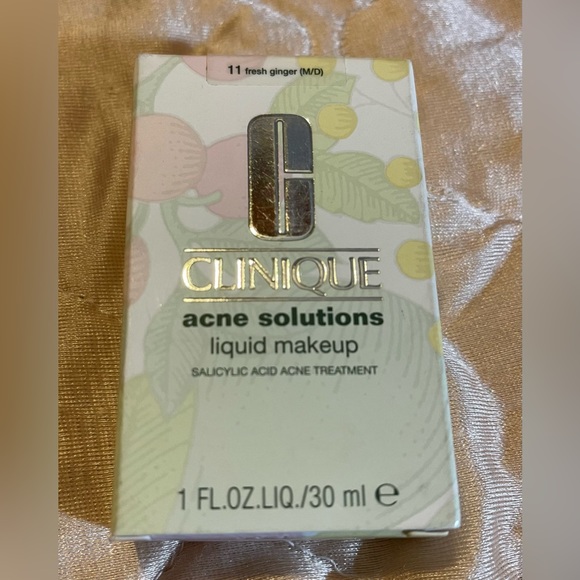 Clinique Acne Solutions Liquid Makeup Foundation fresh ginger #11 - Picture 5 of 7